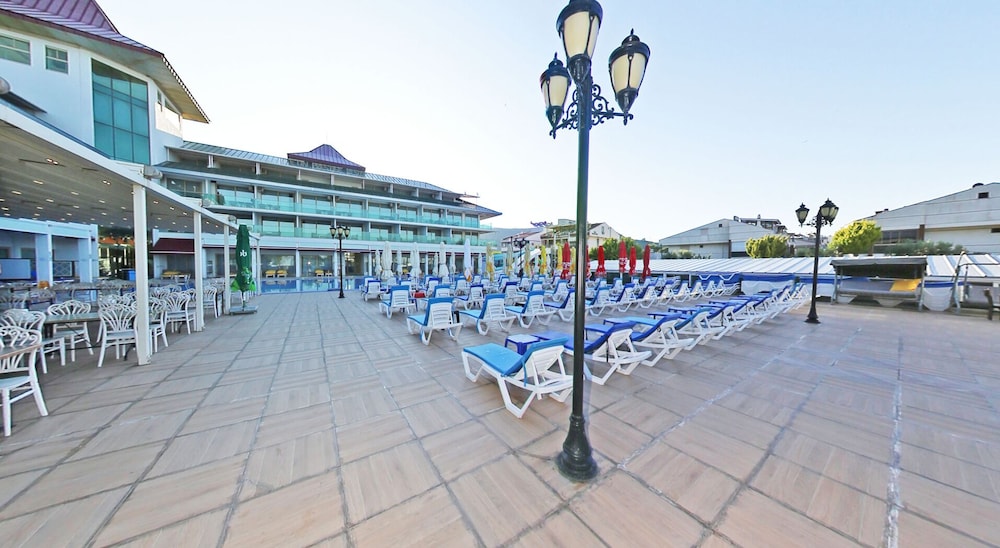 Cetin Prestige Resort 36/49