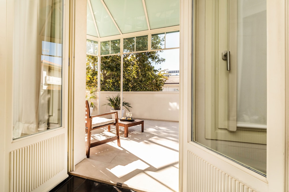 Hotel Carducci 76 47/75