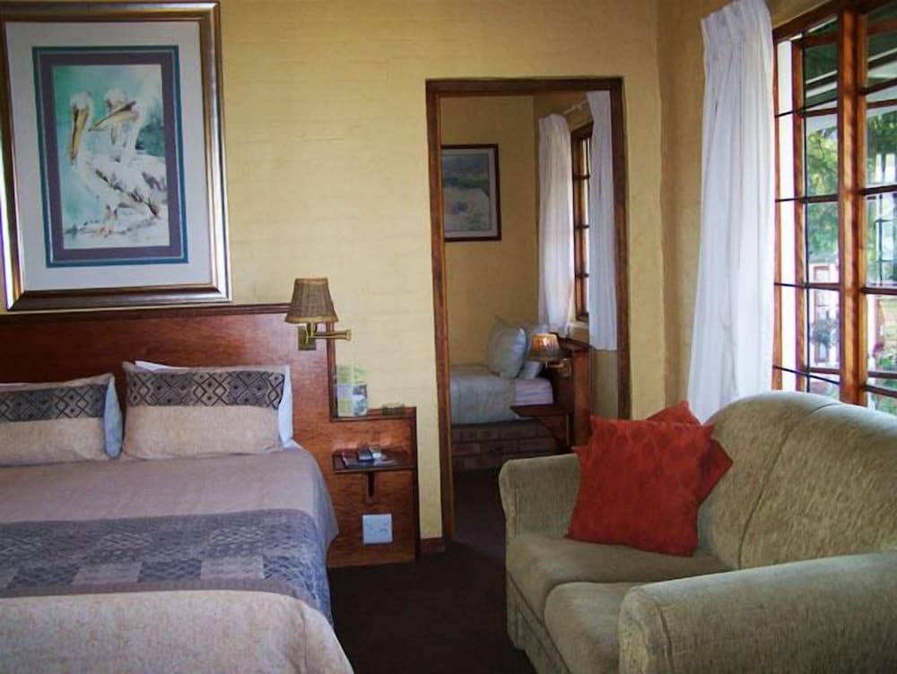Ascot Inn 32/63