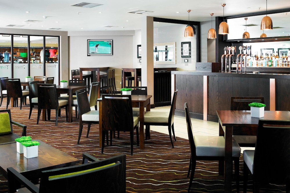 Delta Hotels by Marriott Worsley Park Country Club 25/36