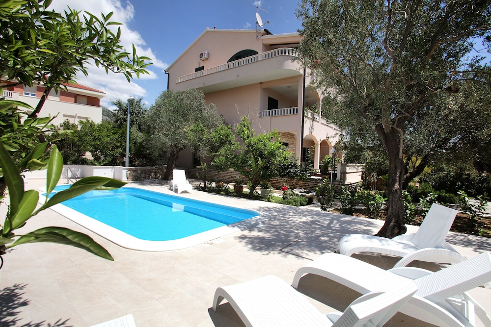 VILLA SUN 39/50