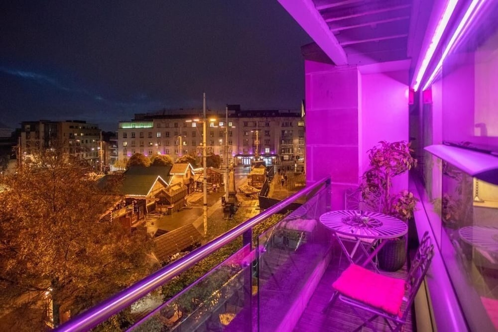 Live In Leeds Millenium Square Apartment 30/45
