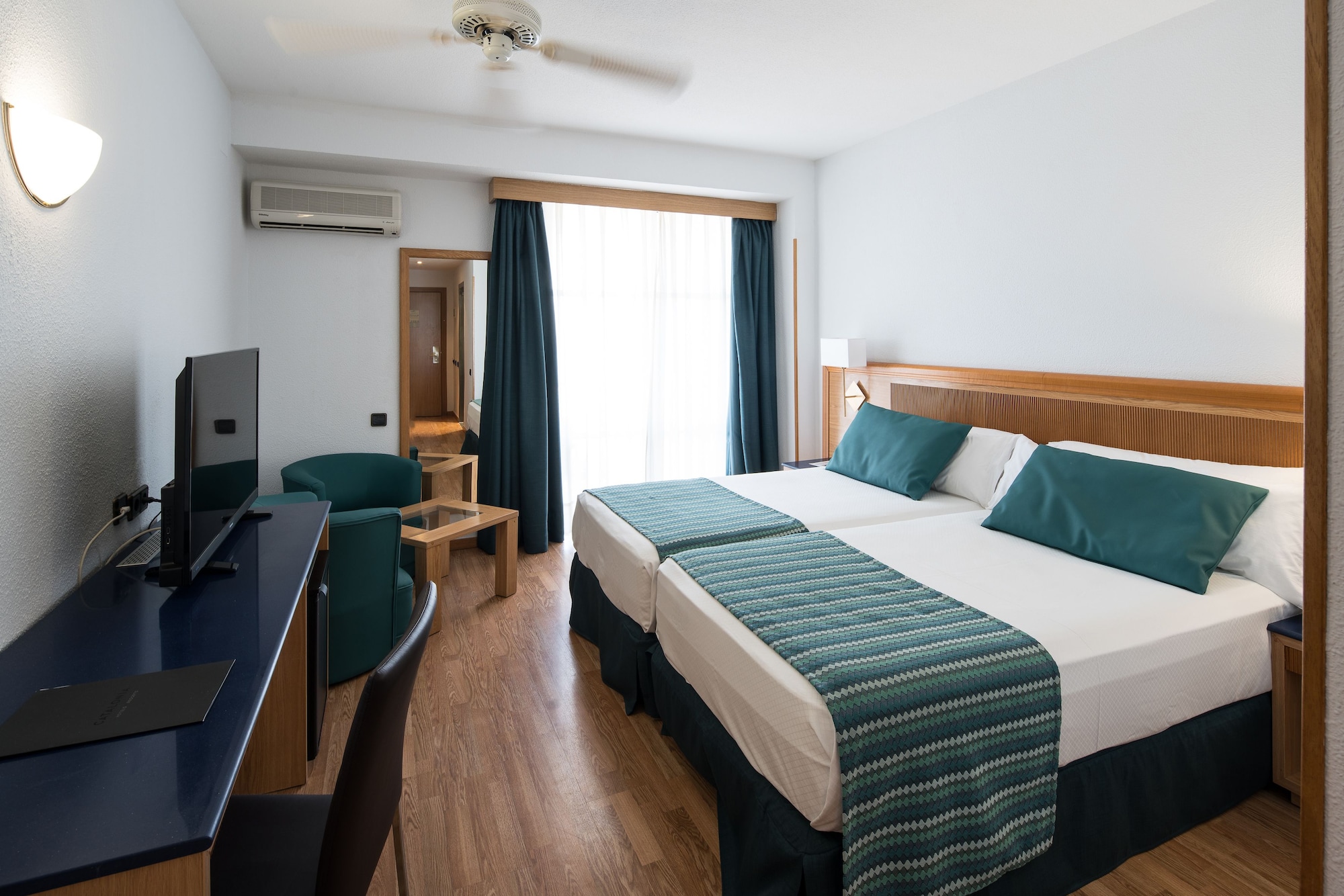غرفة بريميوم مفردة بسريرين منفصلين، Hotel Catalonia Las Vegas - Adults Only 4/9