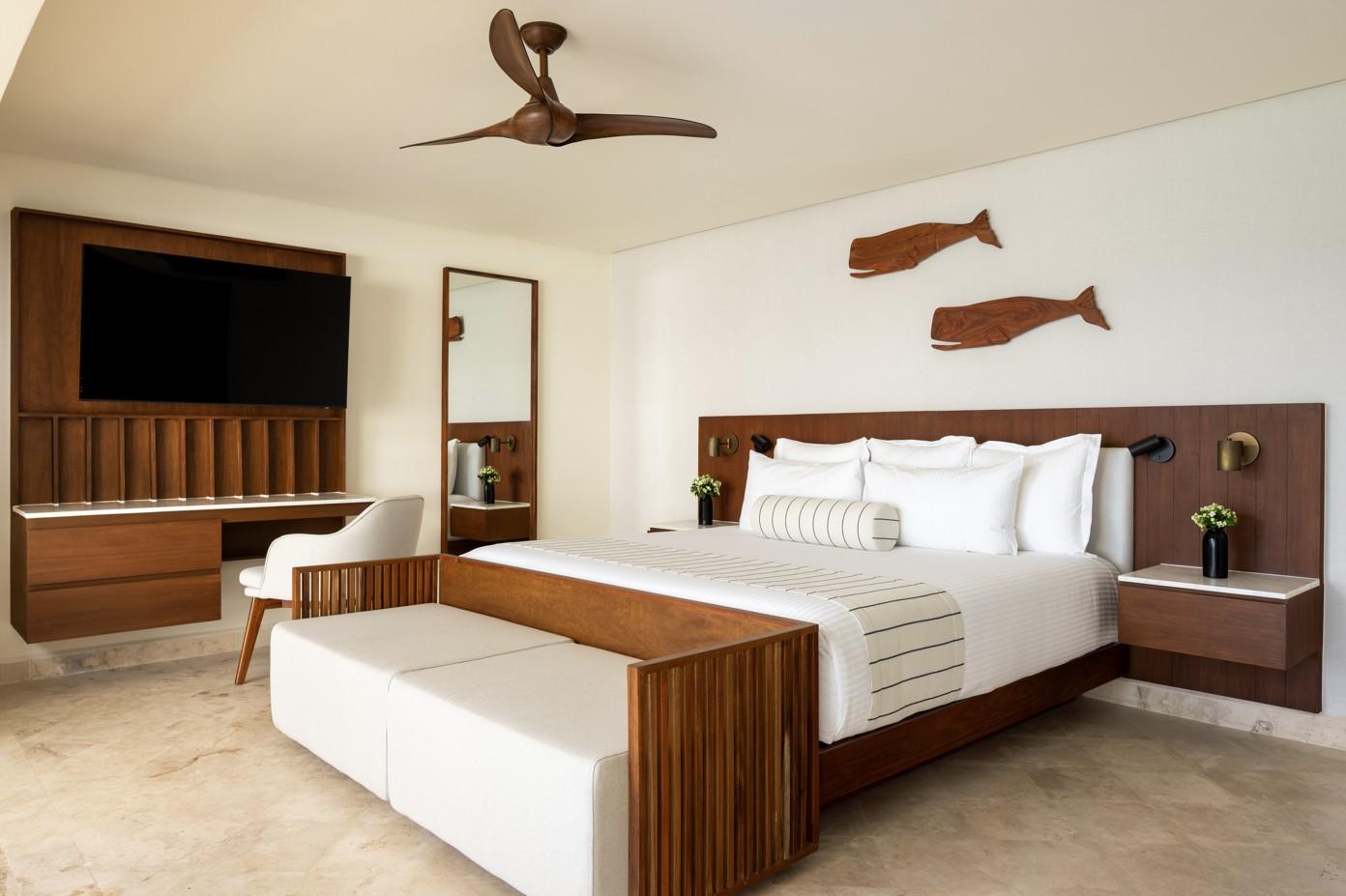 Premium, Sea View