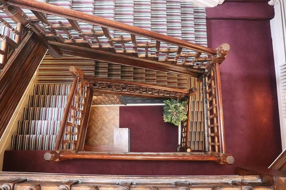 The Royal Hotel Crewe, A BRILLIANT Collection, Powered by OYO 9/47