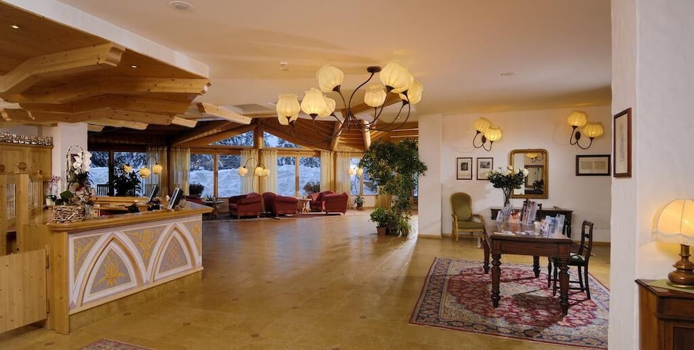 Carlo Magno Spa Resort 2/19