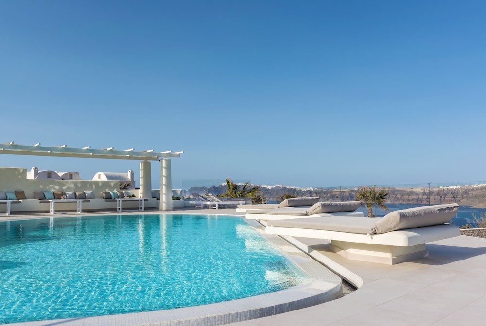 Elements Of Caldera Suites 40/50