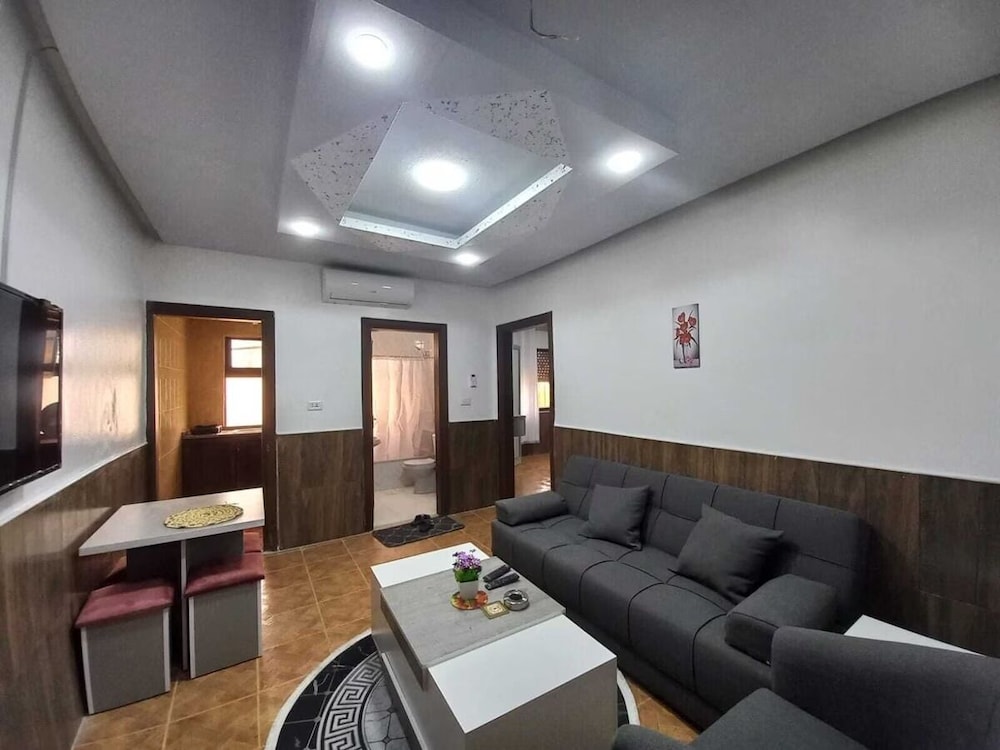 Al-Nujoom Hotel Suites 12/19