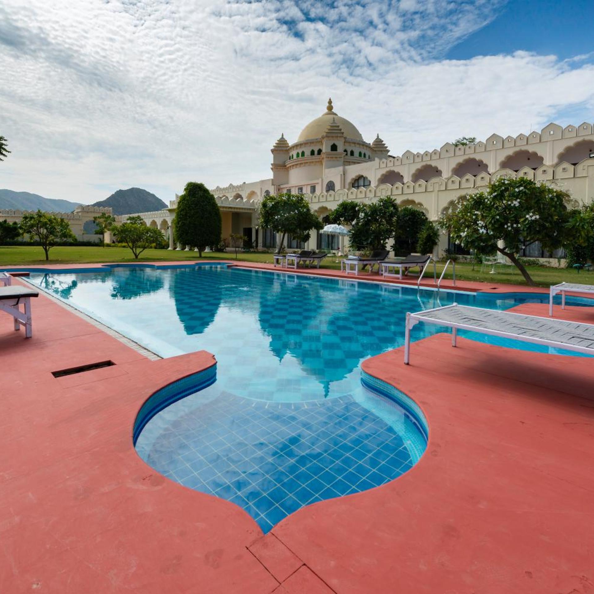 Gulaab Niwaas Palace 22/50