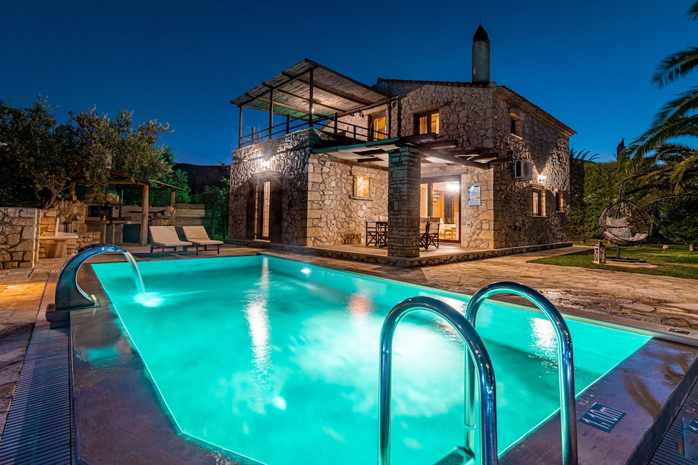 Kymaros Villas 16/36