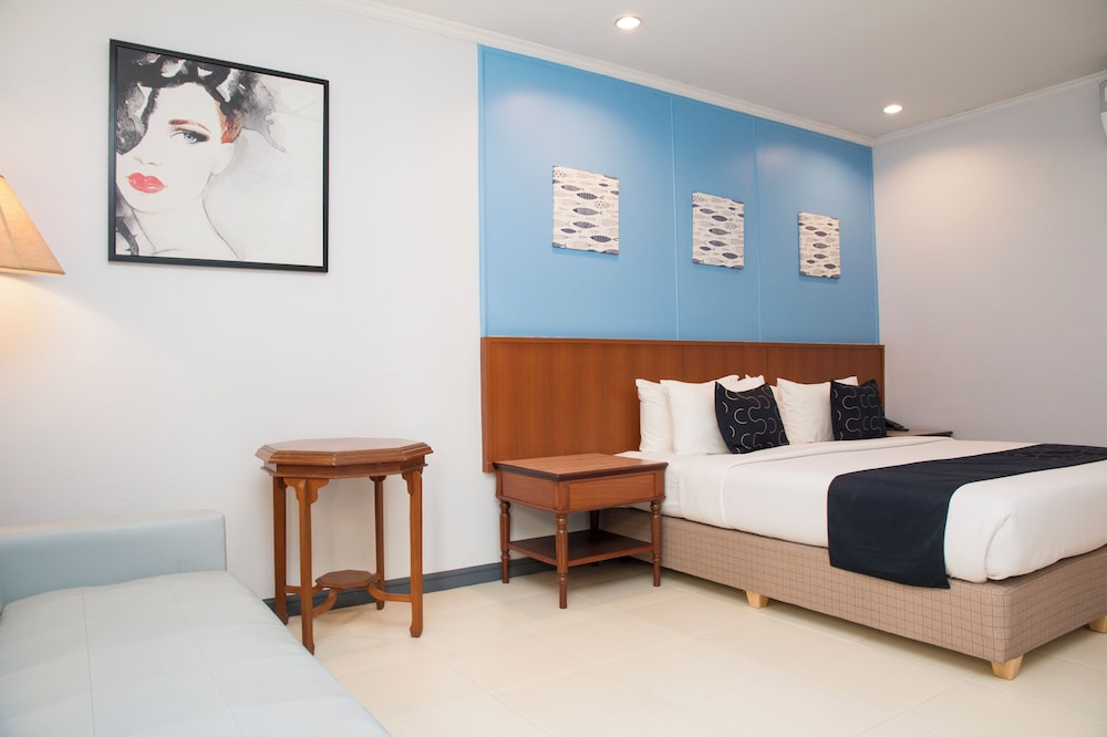 S Lodge Pattaya 7/45