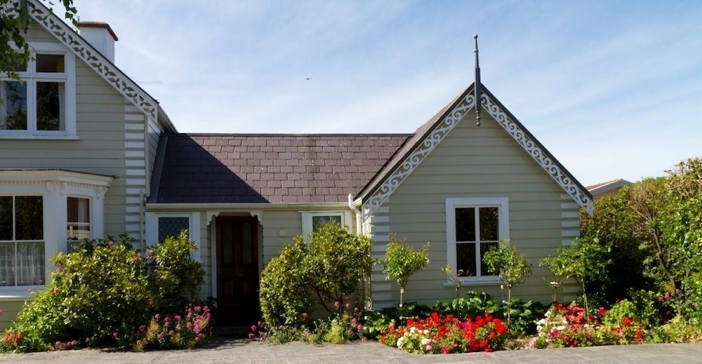 Cambria House 2/41