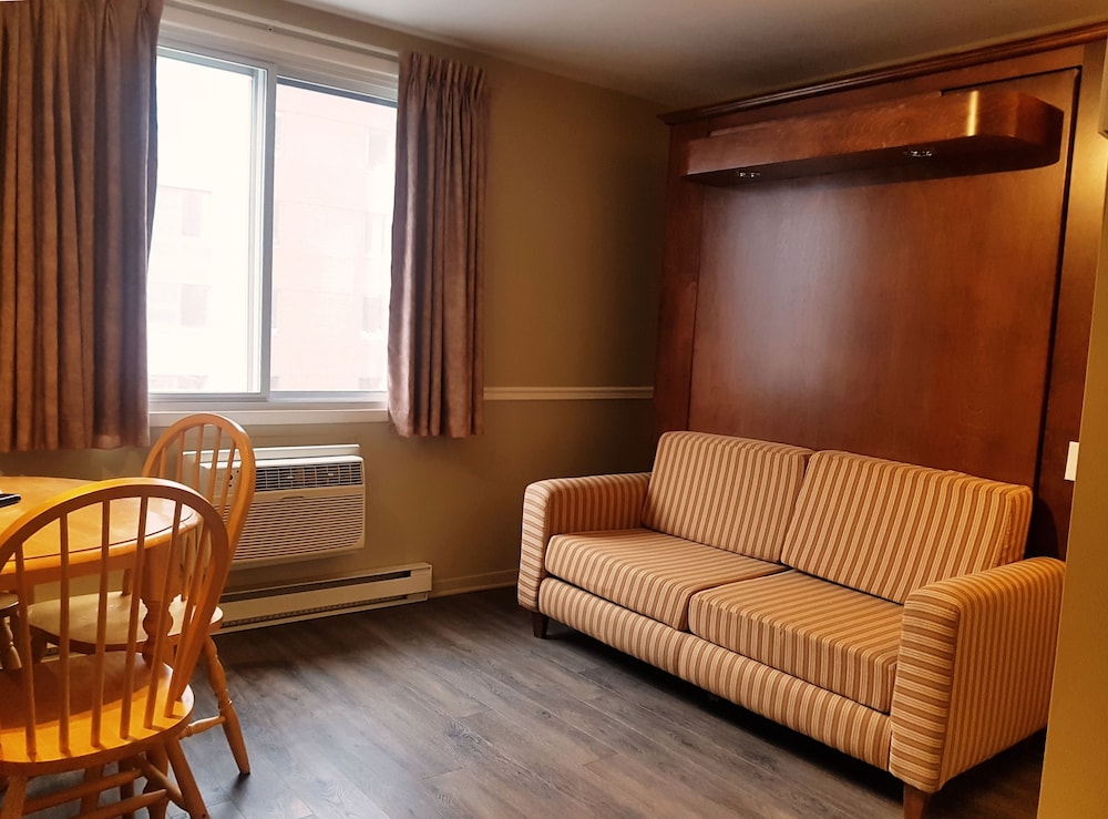 Hotel Le Roberval 28/46