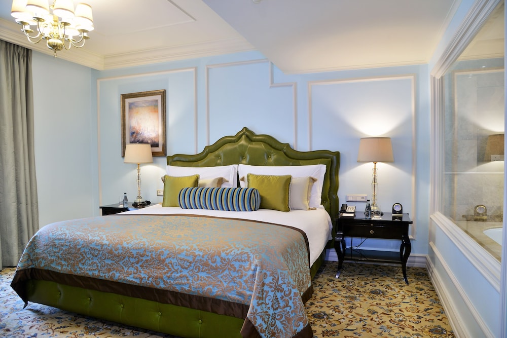 Taj Cape Town 22/82