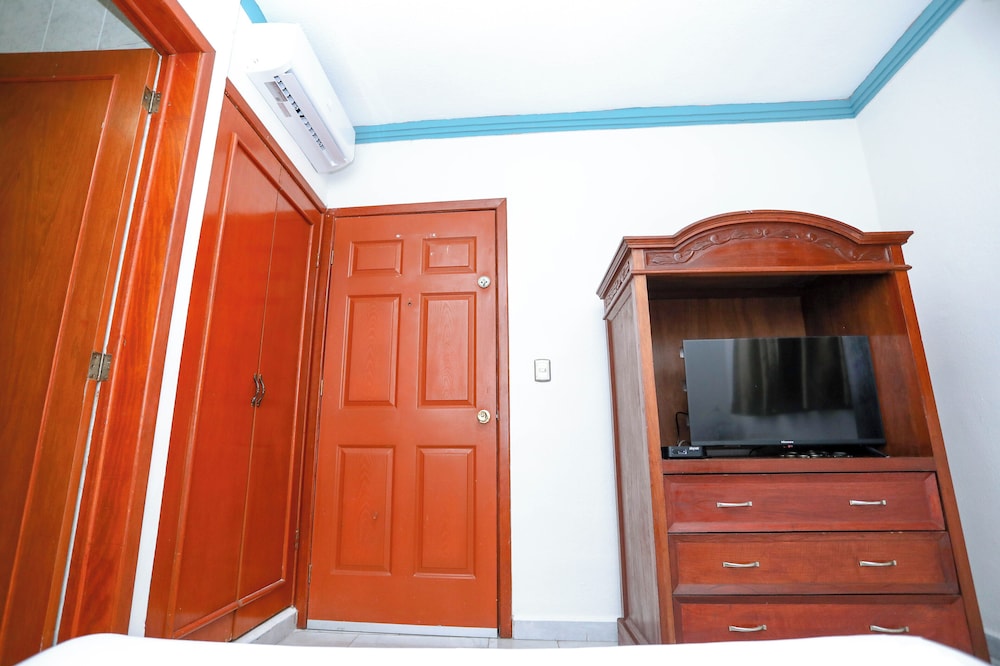 Hotel Avenida Cancun 33/50