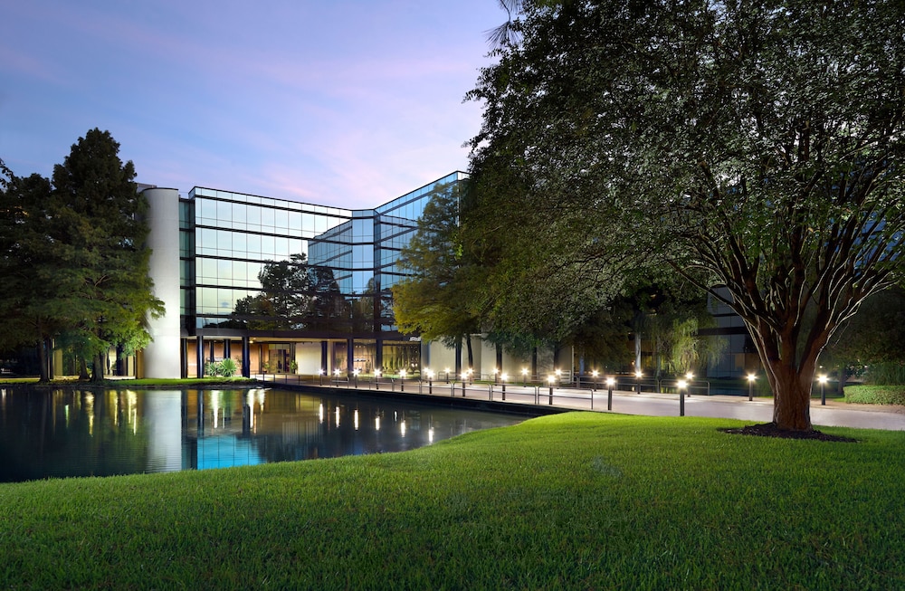 Hyatt Regency Houston West 59/61