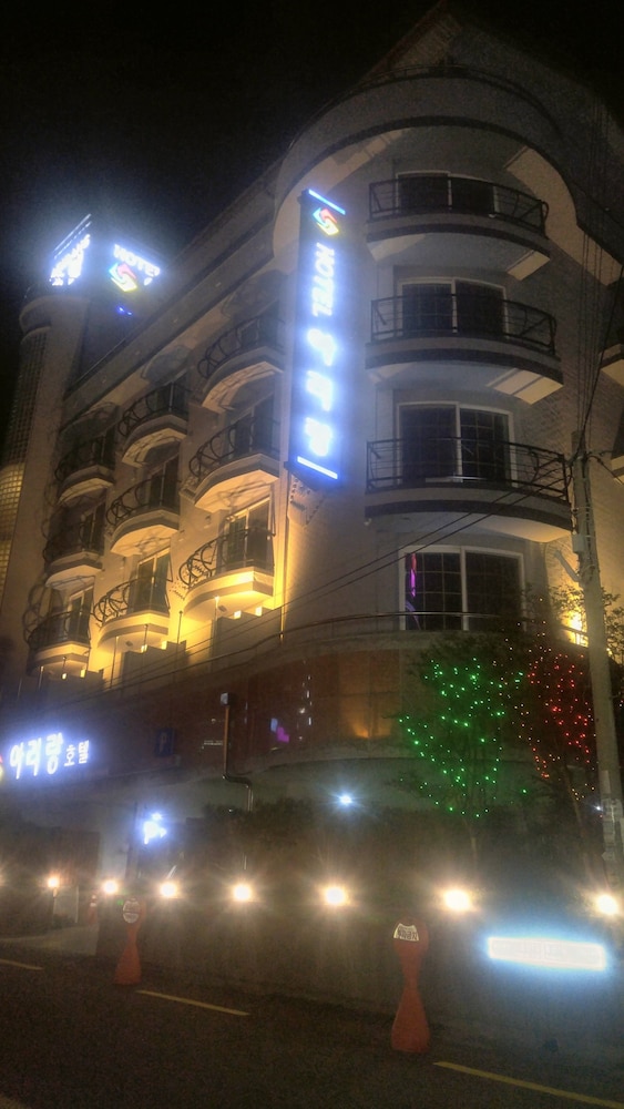 Arirang Hotel 3/50