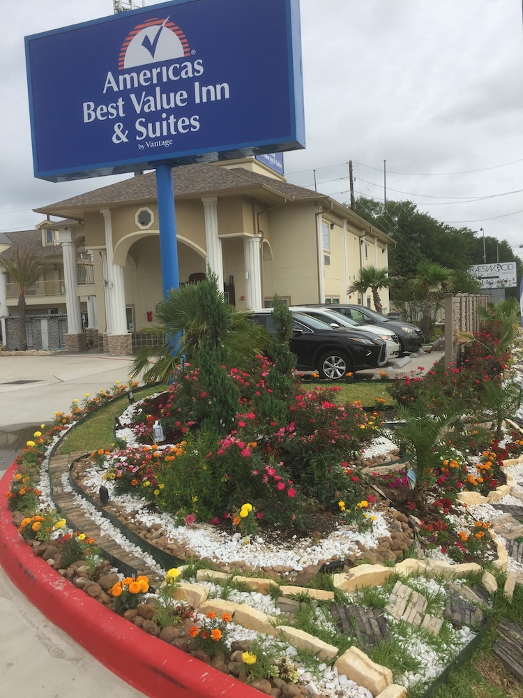 Americas Best Value Inn Suites Houston/Hwy 6 Westpark photo5