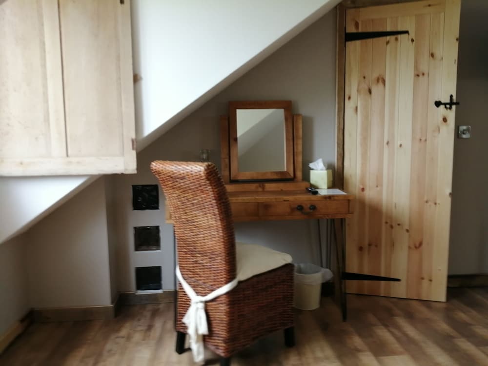 Worth House 38/66