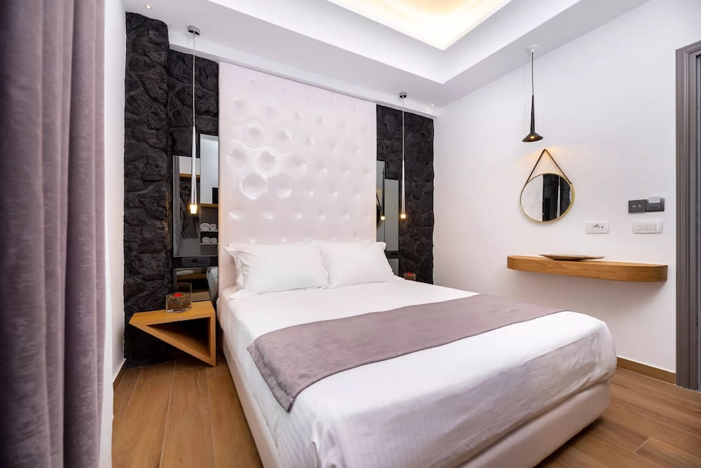 Deluxe Hotel Santorini 21/63