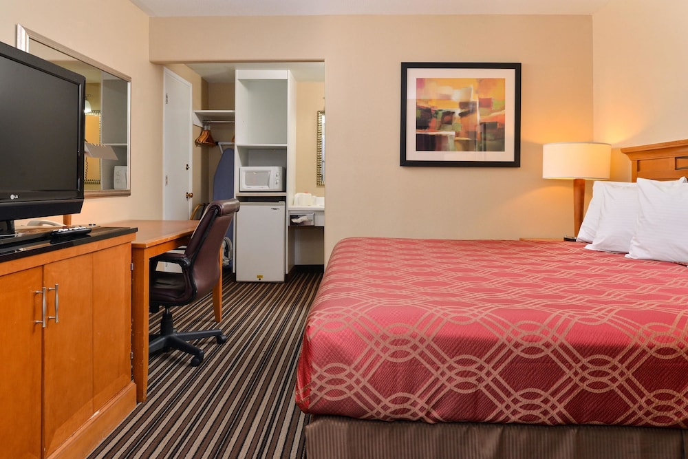 Econo Lodge Kennewick Tri-Cities 12/27
