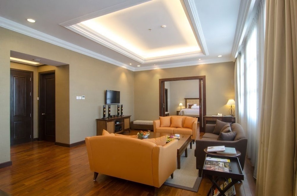 The Sunan Hotel Solo 25/50