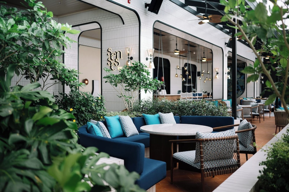 Iconic Marjorie Hotel, a Tribute Portfolio Hotel 43/60
