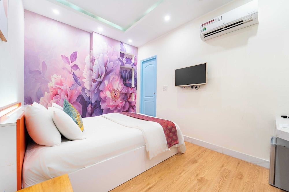 Collection O District Tan Binh Near Airport Formerly Joy Inn 12/28