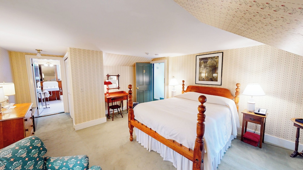 The Red Lion Inn 13/47