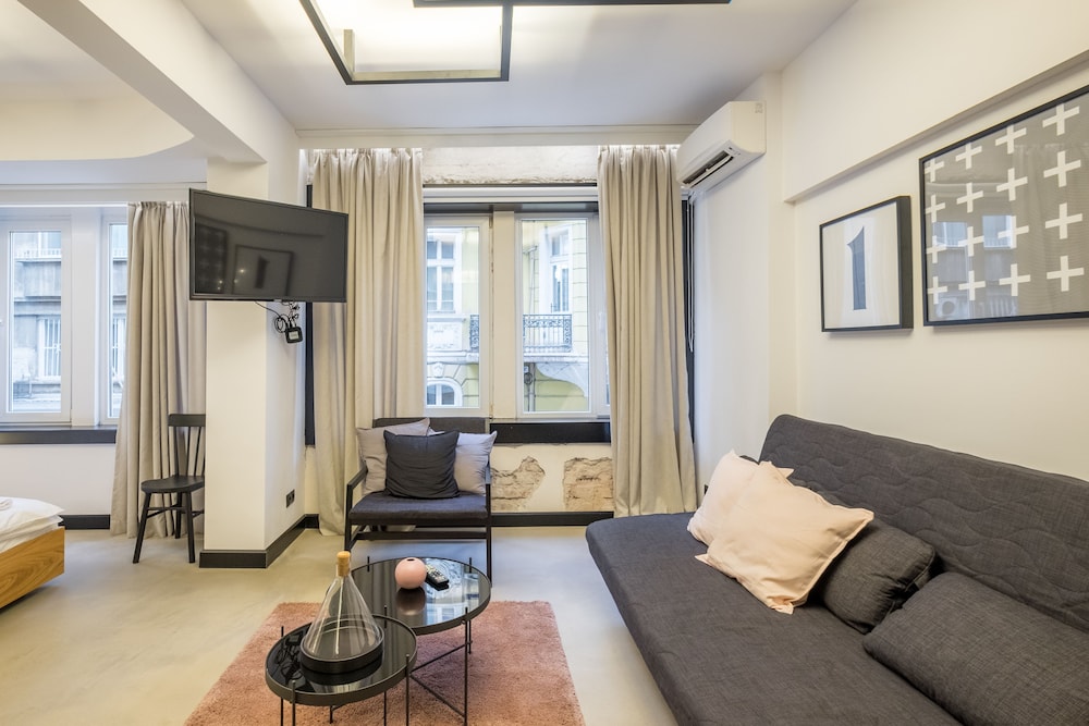 R34 Boutique Hotel 38/50