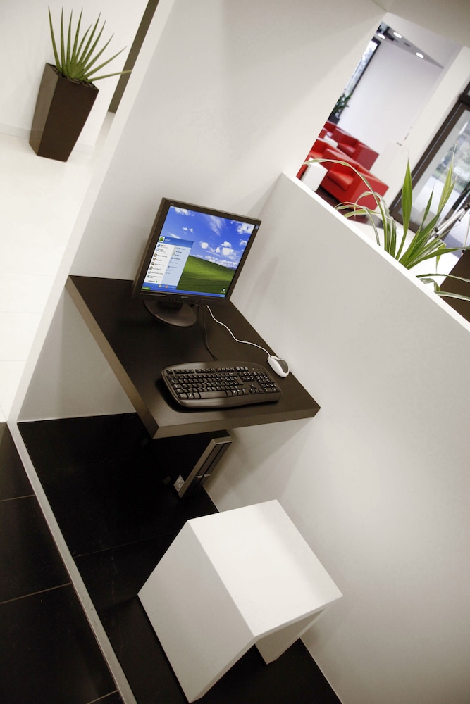Euro Hotel Residence 18/42