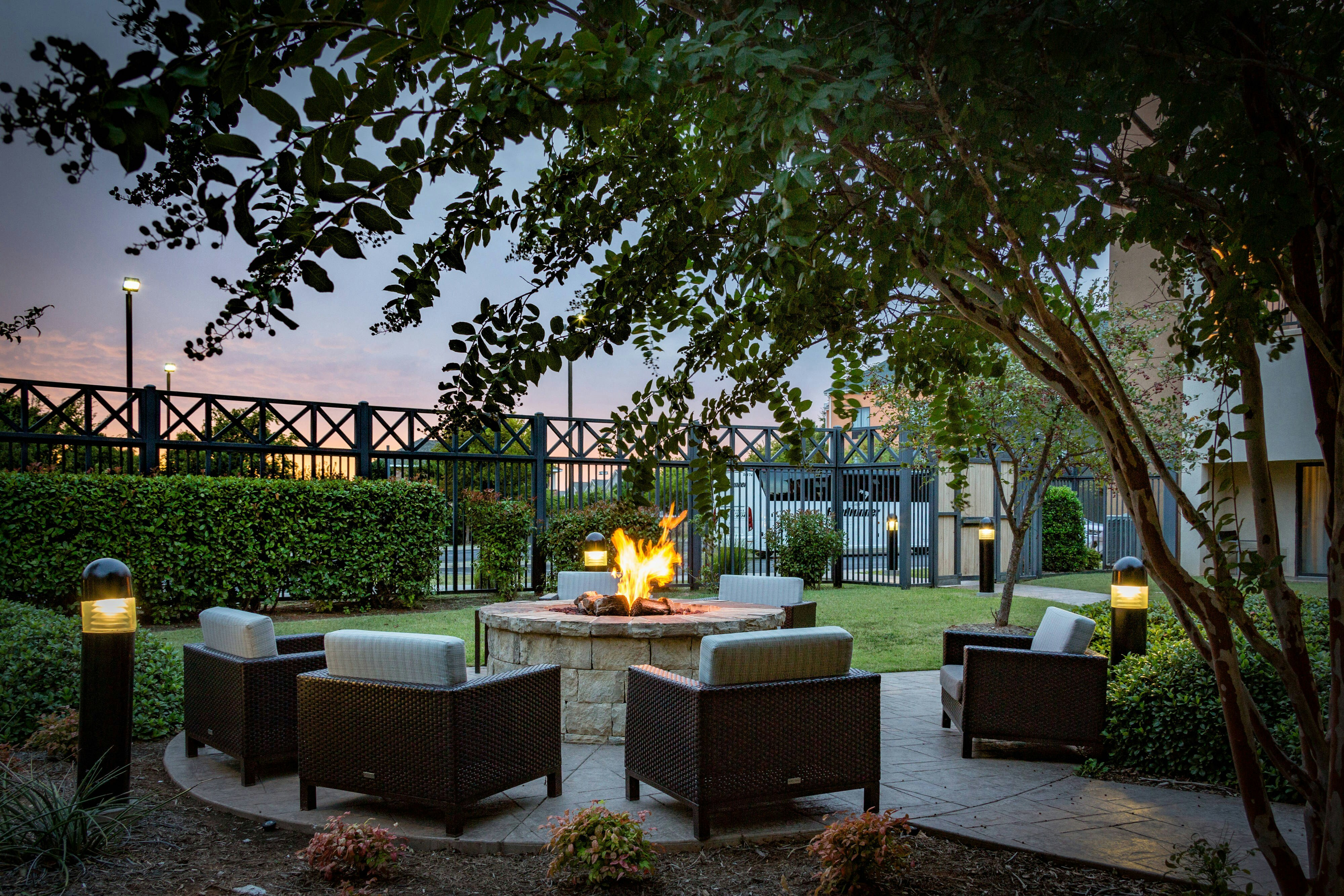 Courtyard Norman 22/23
