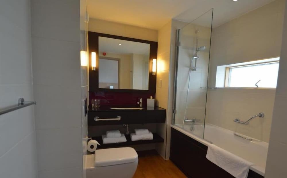 Lancaster Hotel & Spa 30/33