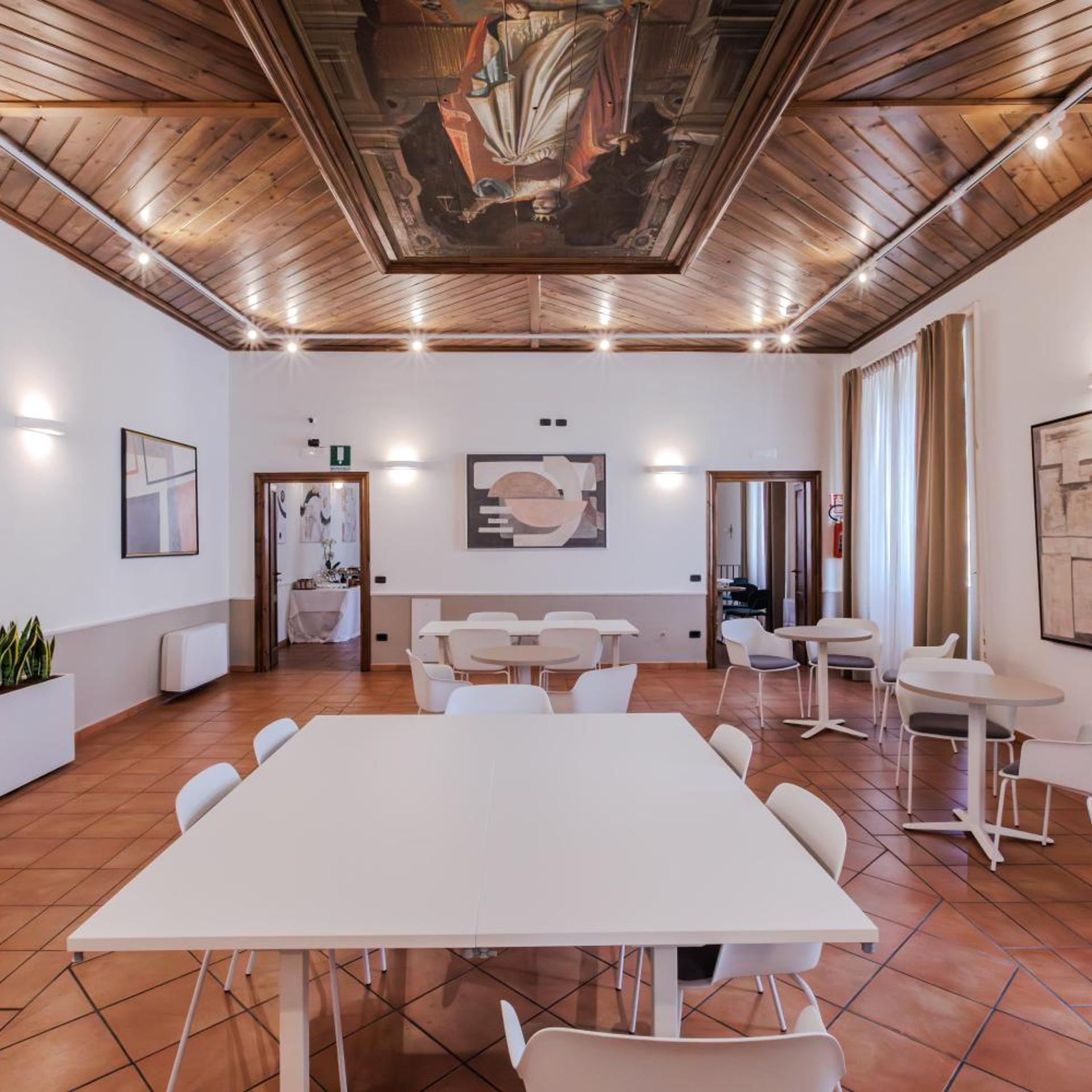 Palazzo Della Citta 33/50