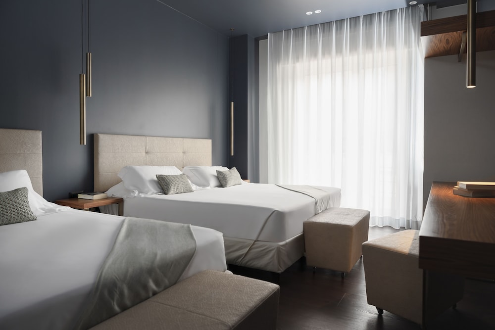 The Regent Boutique Hotel & Spa 24/67