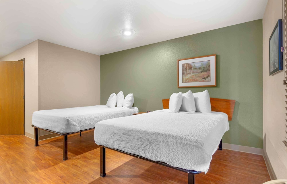 Extended Stay America Select Suites Wilmington West (ex WoodSpring Suites Wilmington) 24/42