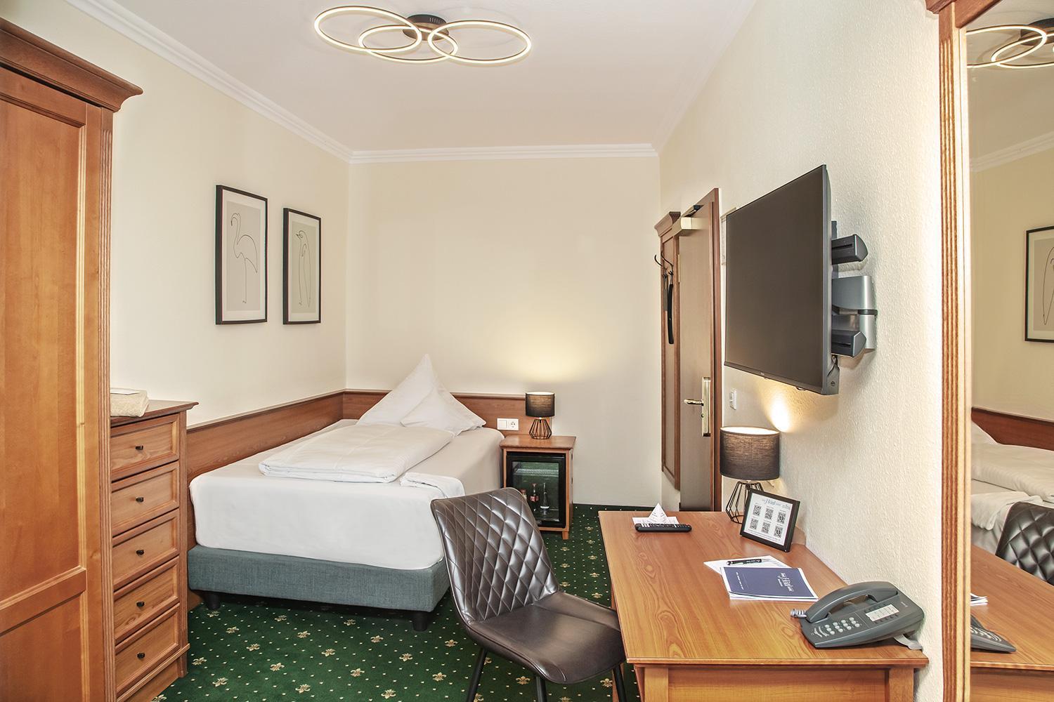 Room, Single, Large