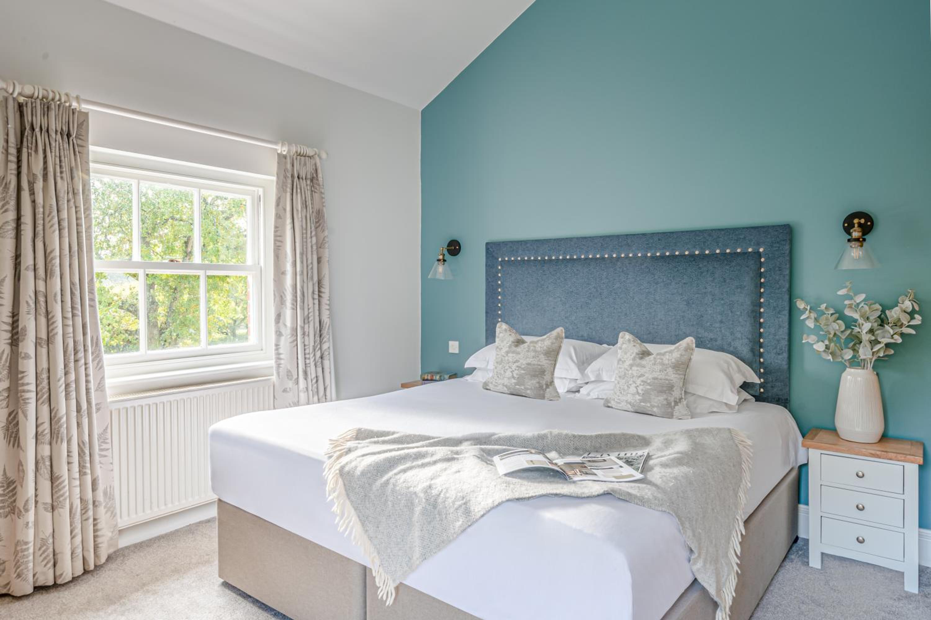 Deluxe, Double Bed, with Extra Bed, Bartley Lodge Hotel 3/9