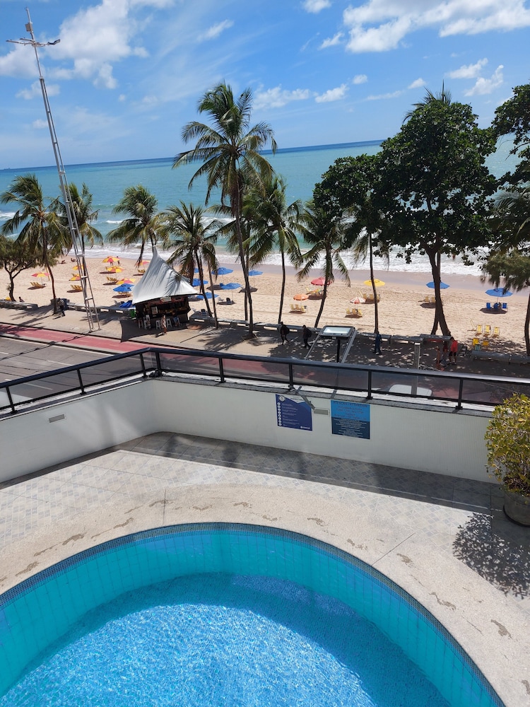 Hotel Euro Suite Recife Boa Viagem By Nacional Inn photo4