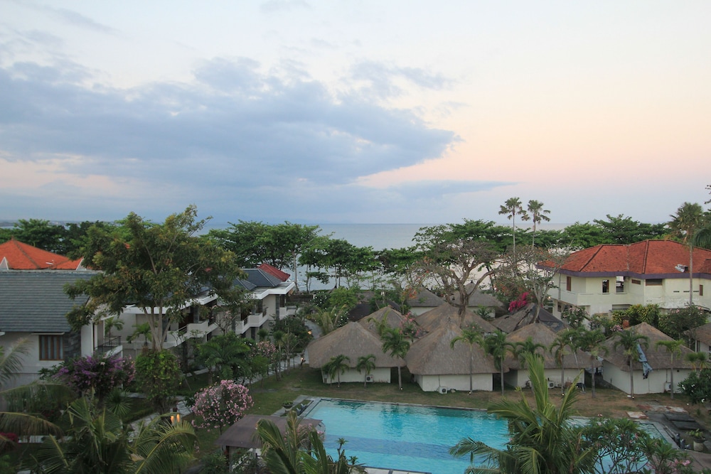 Hotel Alit S Beach 33/50