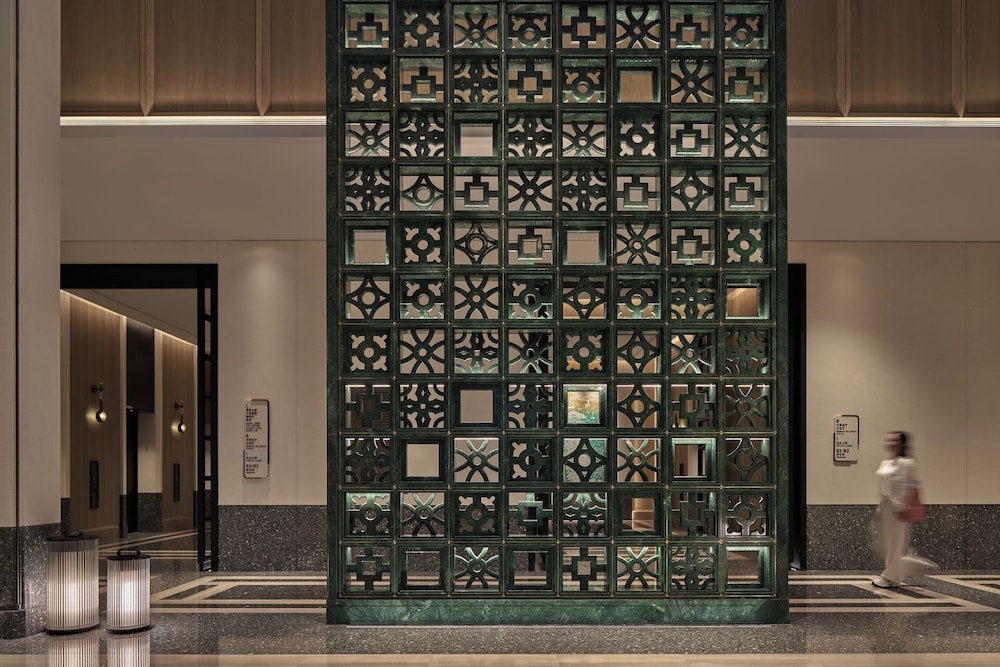 Hyatt Regency Zhuhai Gongbei 16/45