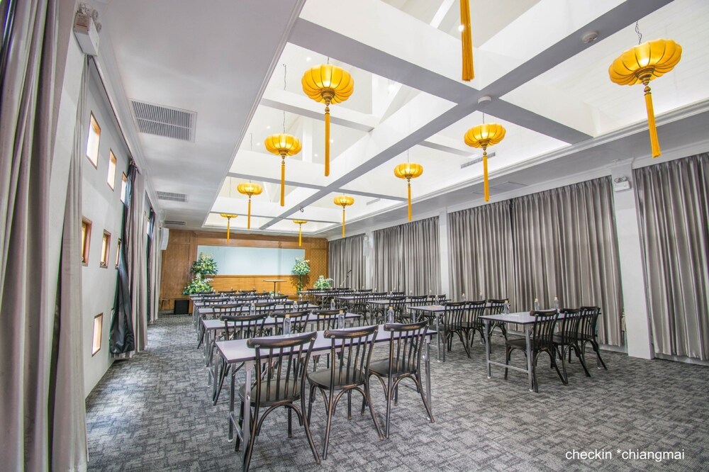 Lanna Oriental Hotel 11/50
