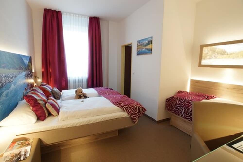 Hotel And Restaurant Edel Weiss Bremen 26/71