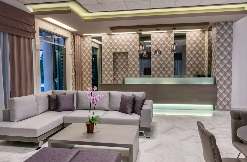 Ariadne Hotel 24/30