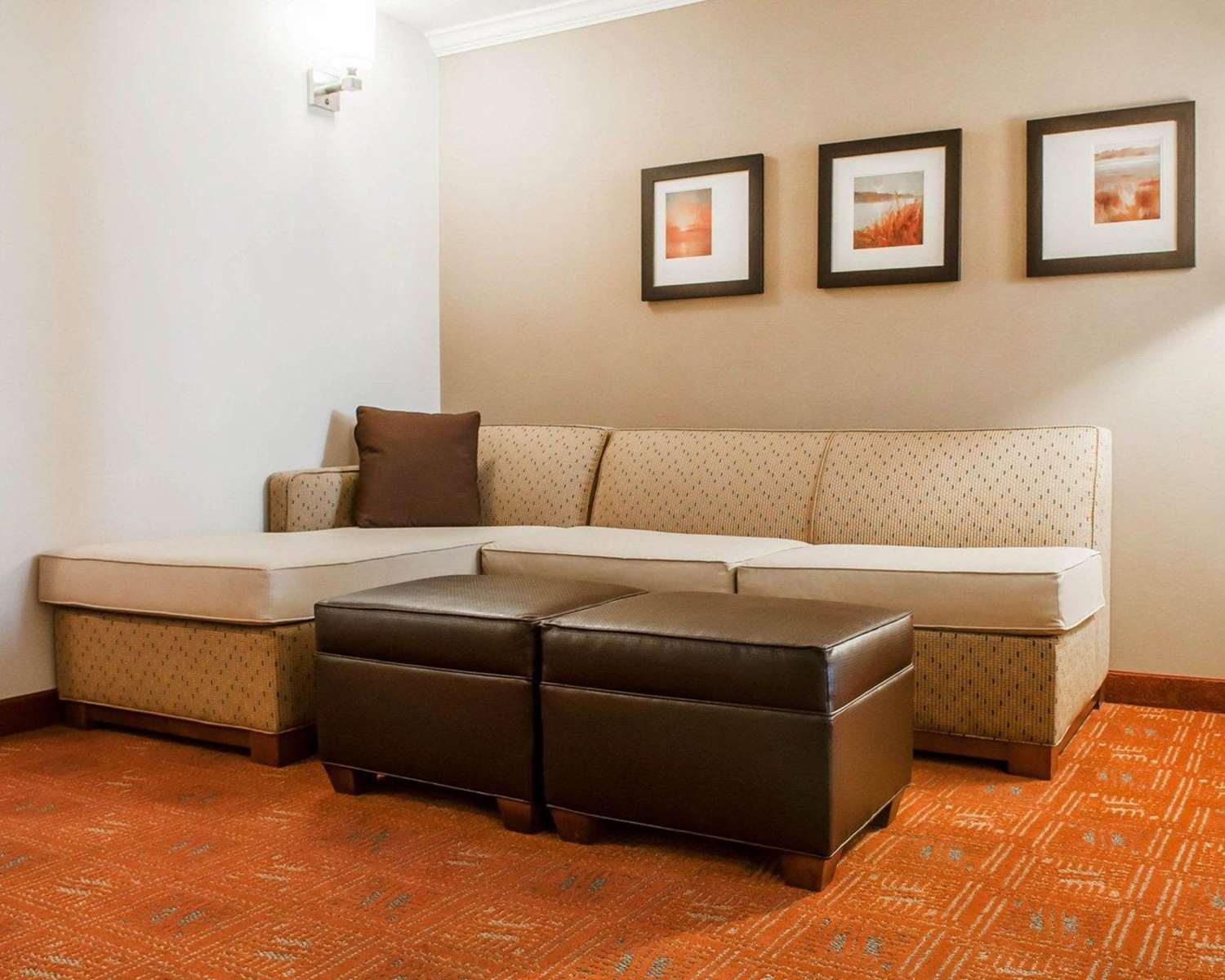 Comfort Suites Farmington 21/43