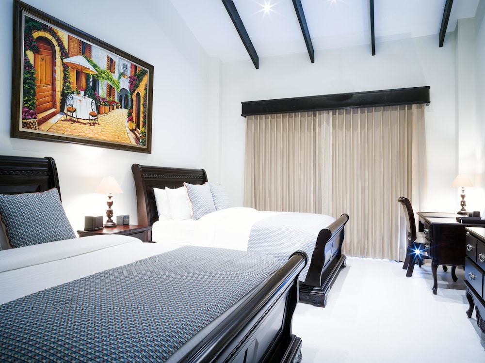 Sunset Del Mar Resort 19/64