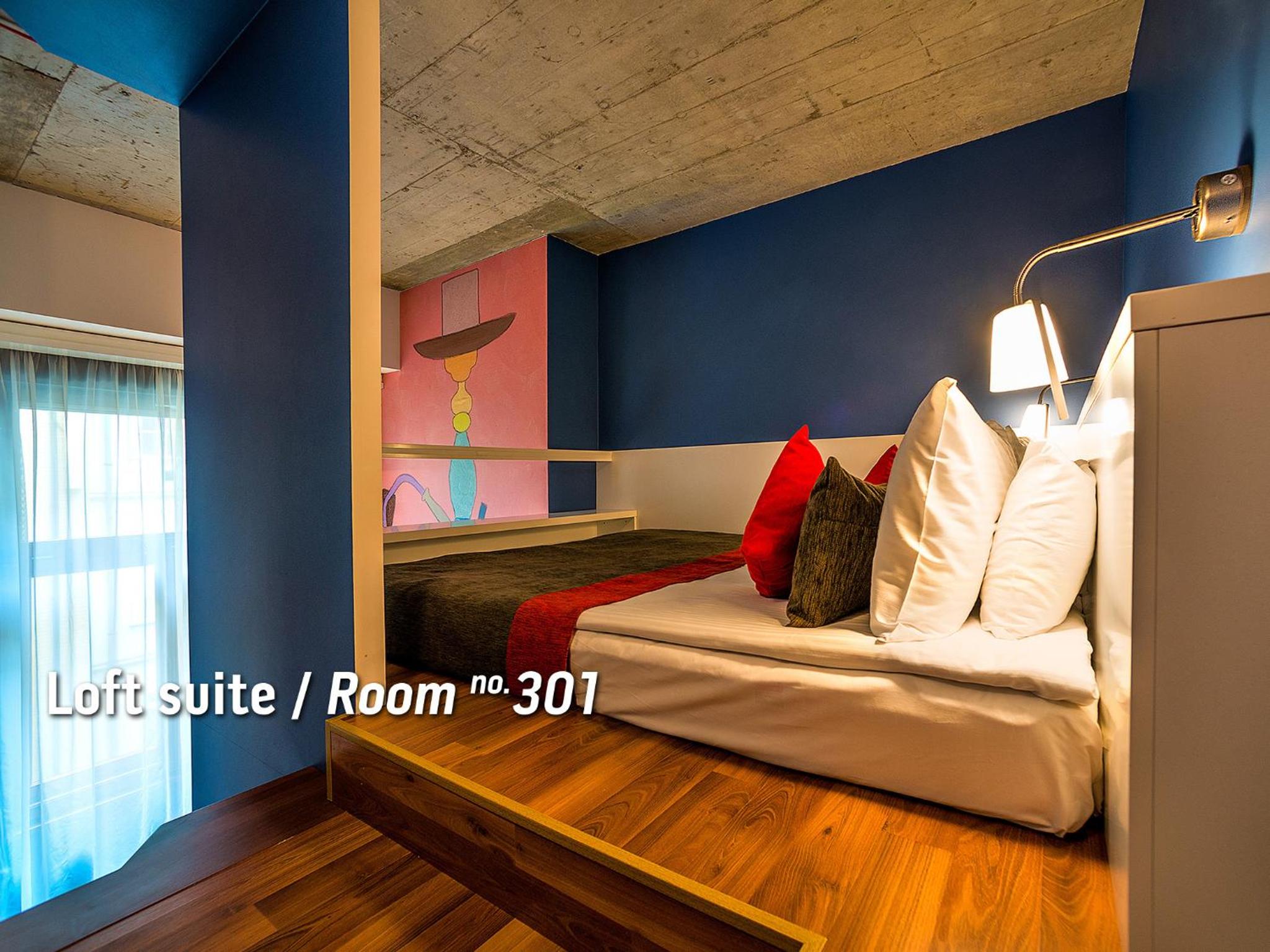 Loft, Suite