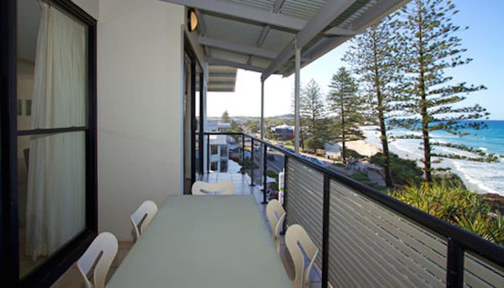 The Beach Retreat Coolum 8/74