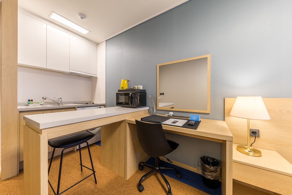 Days Hotel & Suites by Wyndham Incheon Airport 37/50