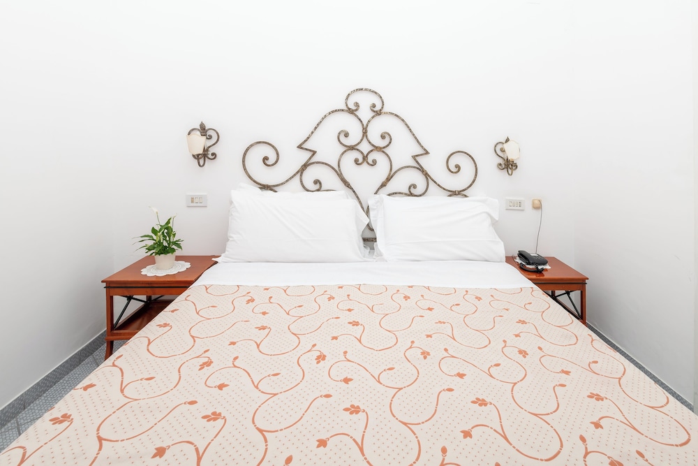 Palatium Mari Hotel 13/75